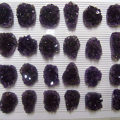 Uruguay Minerals. Marcos Lorenzelli S.R.L. Amethyst Mini Druze