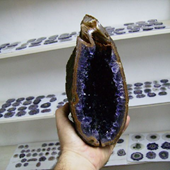 Uruguay Minerals. Marcos Lorenzelli S.R.L. Amethyst Geodes