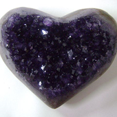 Uruguay Minerals. Marcos Lorenzelli S.R.L. Amethyst Hearts